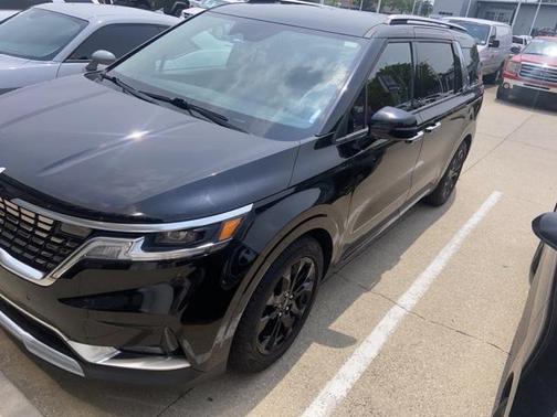 2022 Kia Carnival SX