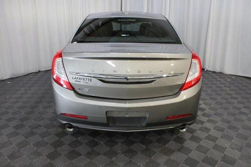 2016 Lincoln MKS Base