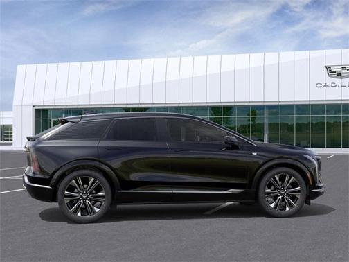 2025 Cadillac OPTIQ Luxury 2 AWD