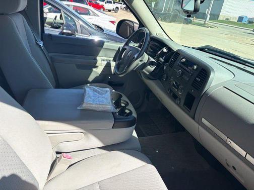 Stealth Gray Metallic 2011 GMC Sierra 1500 SLE