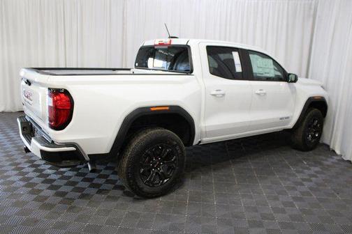 Summit White 2025 GMC Canyon Elevation