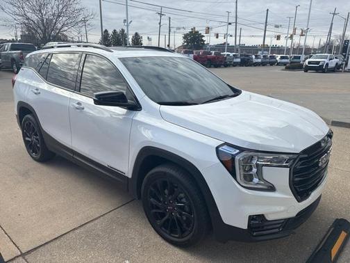 2024 GMC Terrain SLT