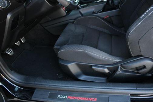 2017 Ford Shelby GT350 Base