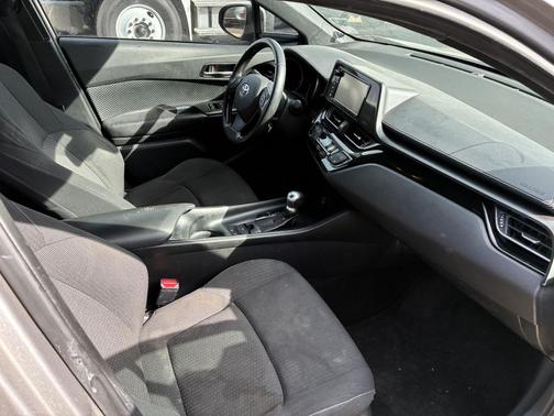 2018 Toyota C-HR XLE FWD