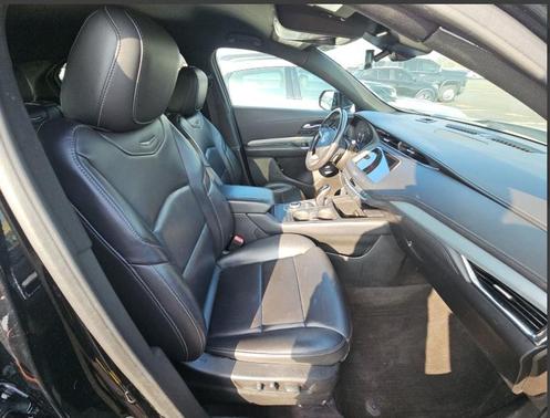 2020 Cadillac XT4 Premium Luxury