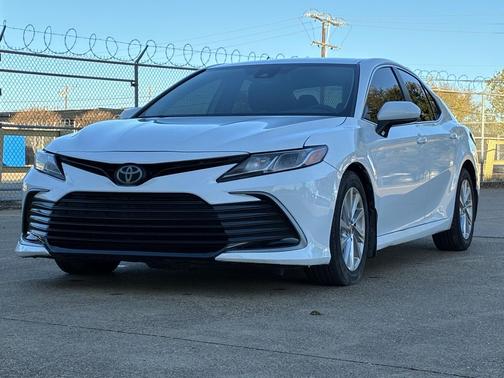 2021 Toyota Camry LE