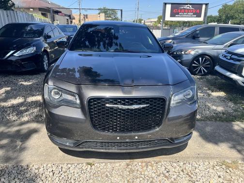 2016 Chrysler 300 S