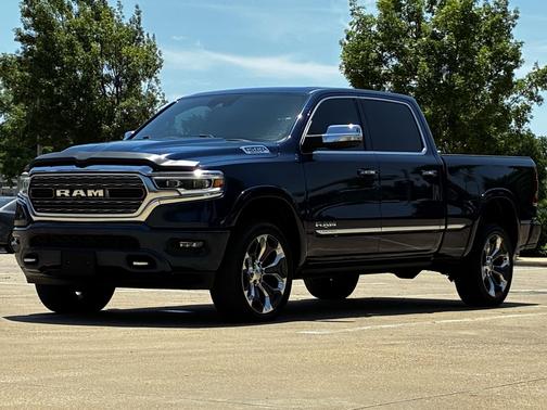 Patriot Blue Pearlcoat 2019 RAM 1500 Limited