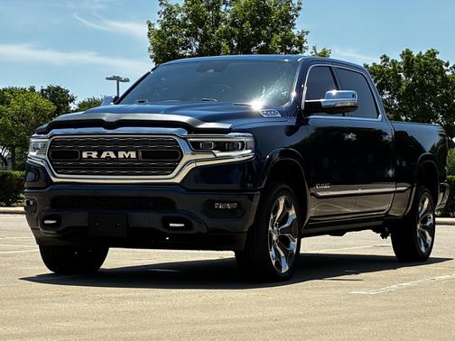 Patriot Blue Pearlcoat 2019 RAM 1500 Limited
