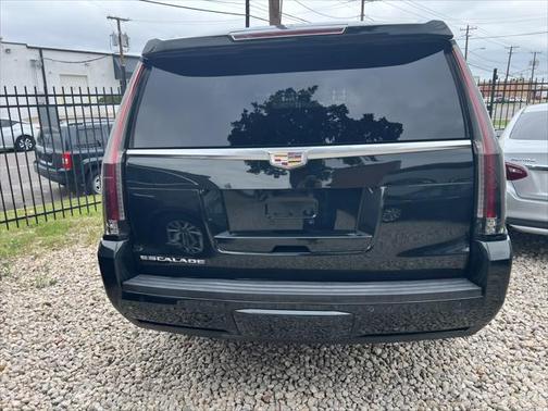 2016 Cadillac Escalade Luxury