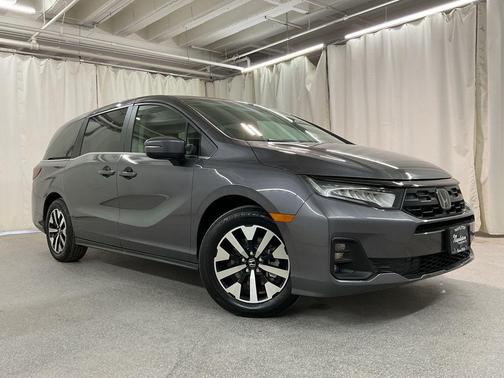 Modern Steel Metallic 2026 Honda Odyssey EX-L