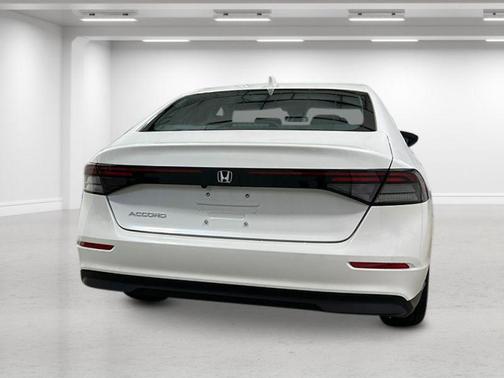 2025 Honda Accord LX 1.5T