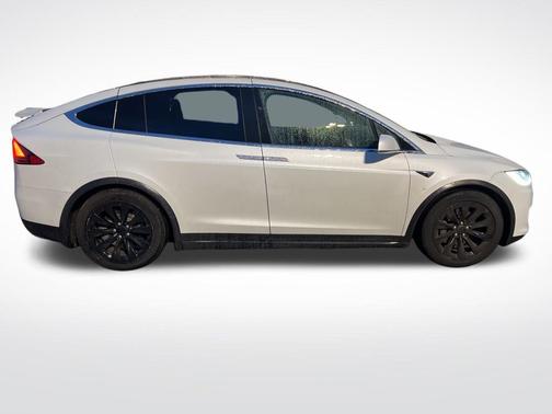 2018 Tesla Model X 75D