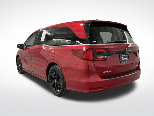 Radiant Red Metallic II 2023 Honda Odyssey Sport