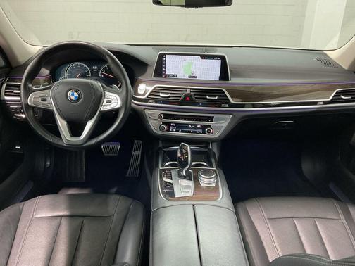 Alpine White 2018 BMW 740 xDrive