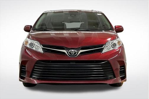 2019 Toyota Sienna LE