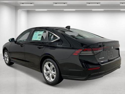 2025 Honda Accord LX 1.5T