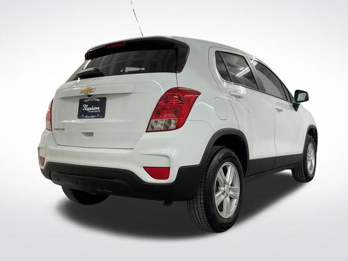 Summit White 2020 Chevrolet Trax LS