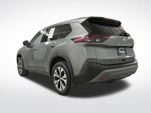 Gun Metallic 2021 Nissan Rogue SV