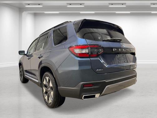 2026 Honda Pilot Touring 8-Passenger