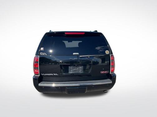 2013 GMC Yukon XL Denali