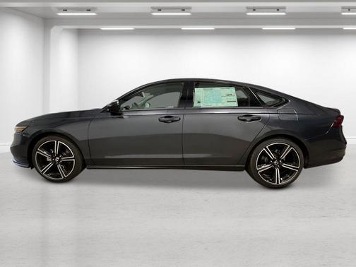 Meteorite Gray Metallic 2026 Honda Accord SE