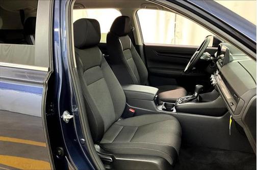 2025 Honda CR-V LX AWD
