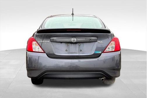2015 Nissan Versa 1.6 SL
