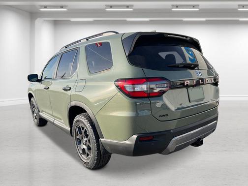2026 Honda Pilot TrailSport