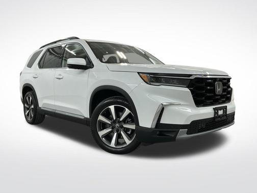 Platinum White Pearl 2024 Honda Pilot Elite