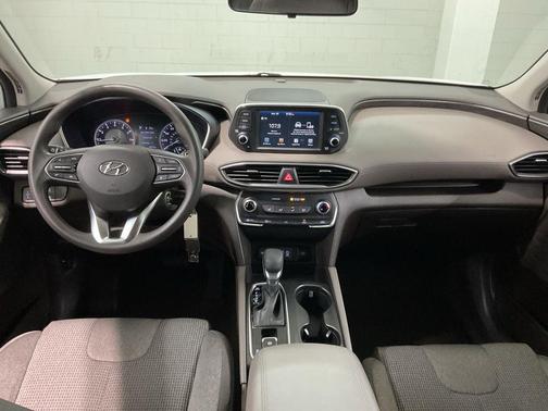 2019 Hyundai SANTA FE SE 2.4