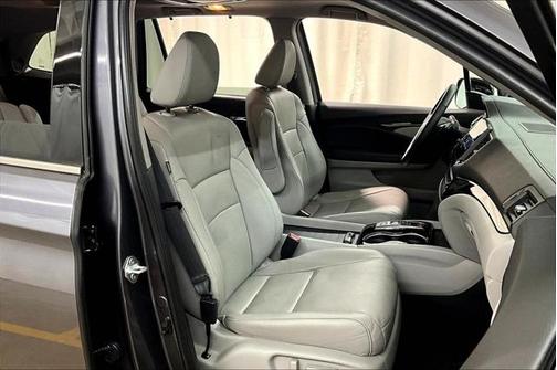 2022 Honda Pilot AWD Elite