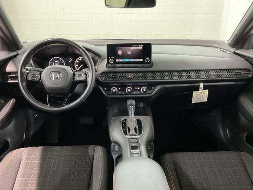 2025 Honda HR-V 2WD Sport