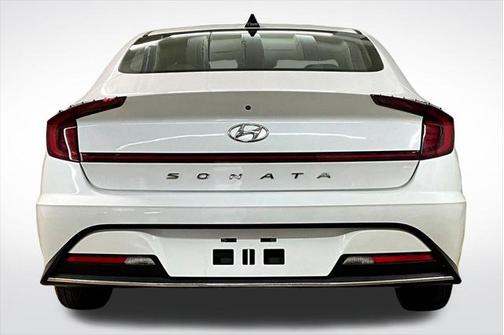 2022 Hyundai SONATA SE