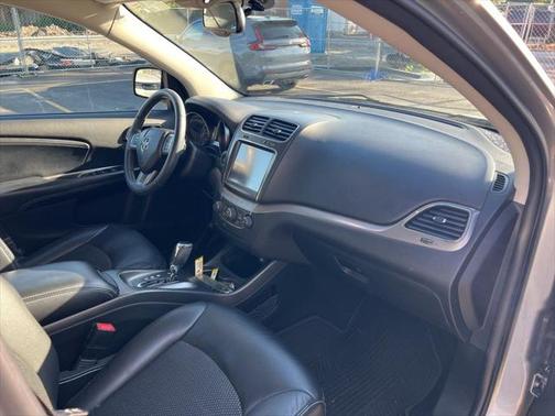 2017 Dodge Journey Crossroad