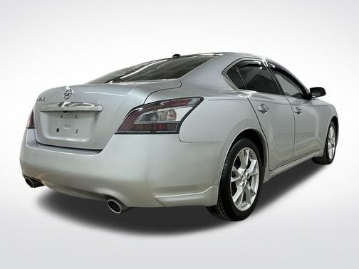 2012 Nissan Maxima SV