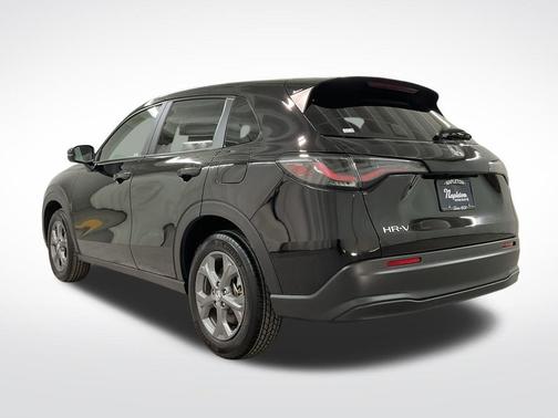 Crystal Black Pearl 2026 Honda HR-V LX