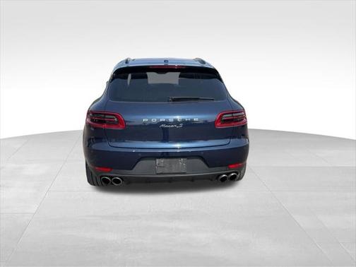 2016 Porsche Macan S