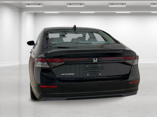 2025 Honda Accord LX 1.5T