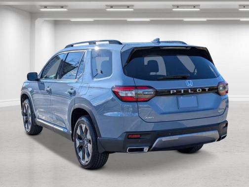 2026 Honda Pilot Touring 8-Passenger