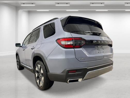 2026 Honda Pilot Touring 8-Passenger