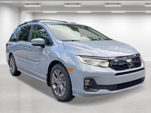 Sonic Gray Pearl 2026 Honda Odyssey Touring