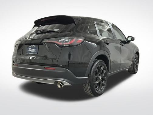 Crystal Black Pearl 2024 Honda HR-V Sport