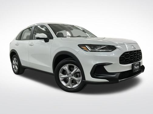 Platinum White Pearl 2023 Honda HR-V LX