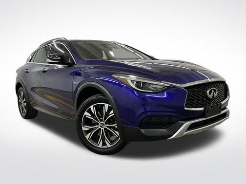 2018 INFINITI QX30 Luxury