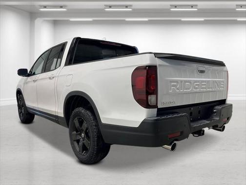 2025 Honda Ridgeline Black