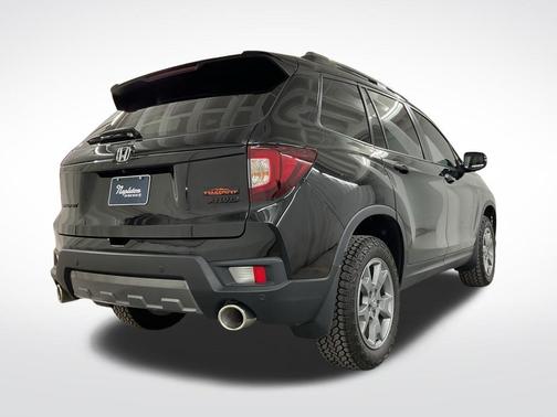 Crystal Black Pearl 2025 Honda Passport AWD TrailSport