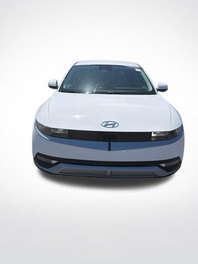 Atlas White 2023 Hyundai IONIQ 5 SEL