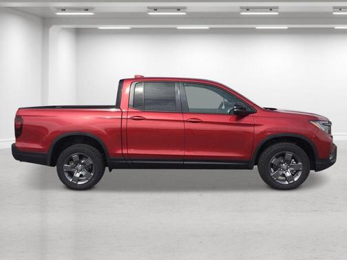 Radiant Red Metallic II 2026 Honda Ridgeline TrailSport