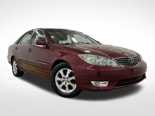 2005 Toyota Camry LE V6